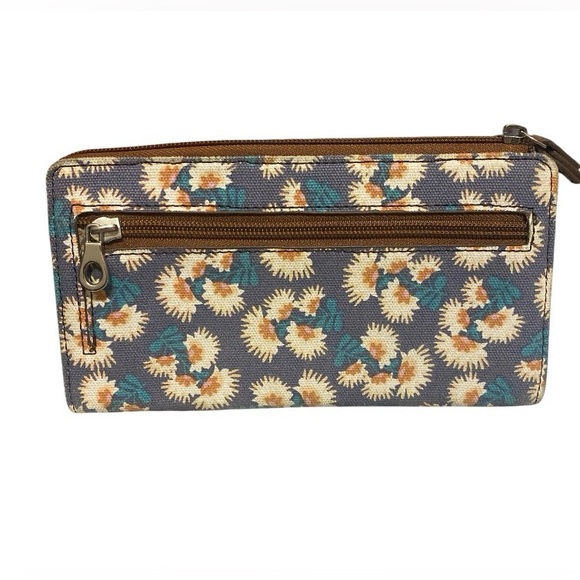 Relic Floral Wallet - Picture 2 of 4